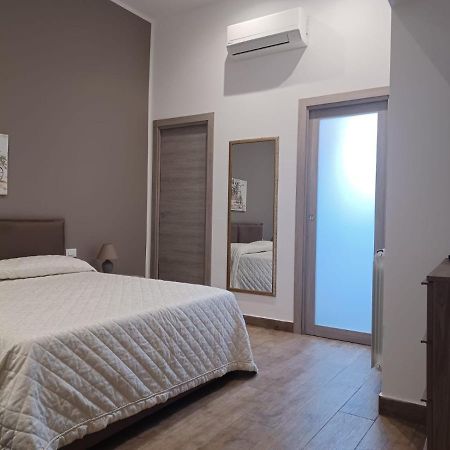Giorgisa Apartment Palermo Bagian luar foto