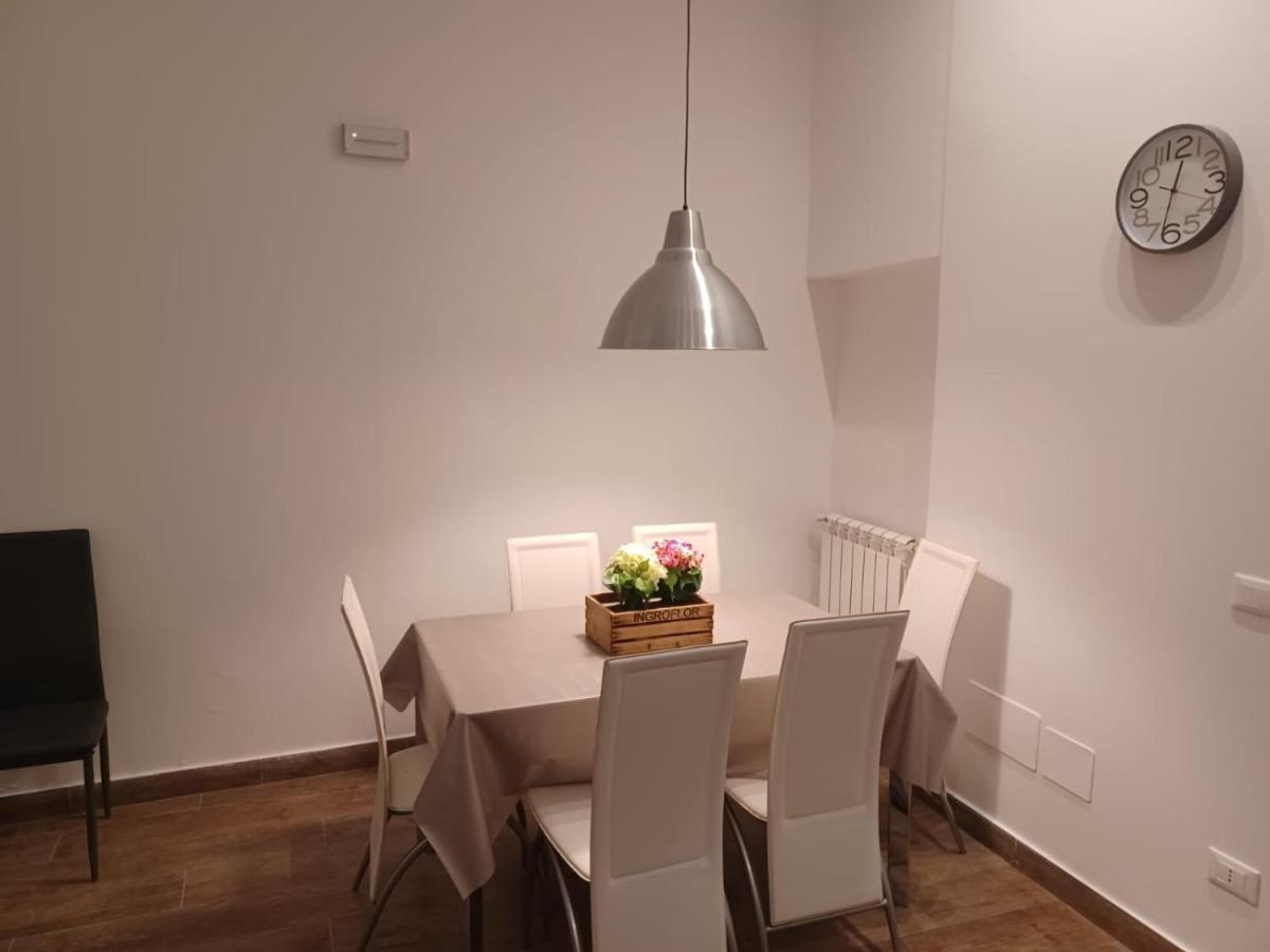 Giorgisa Apartment Palermo Bagian luar foto