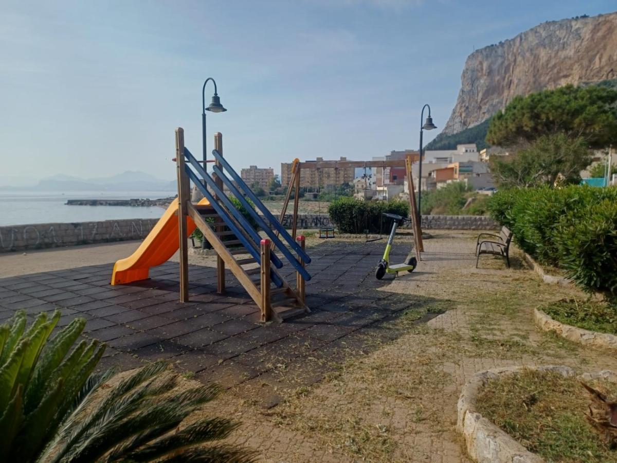 Giorgisa Apartment Palermo Bagian luar foto