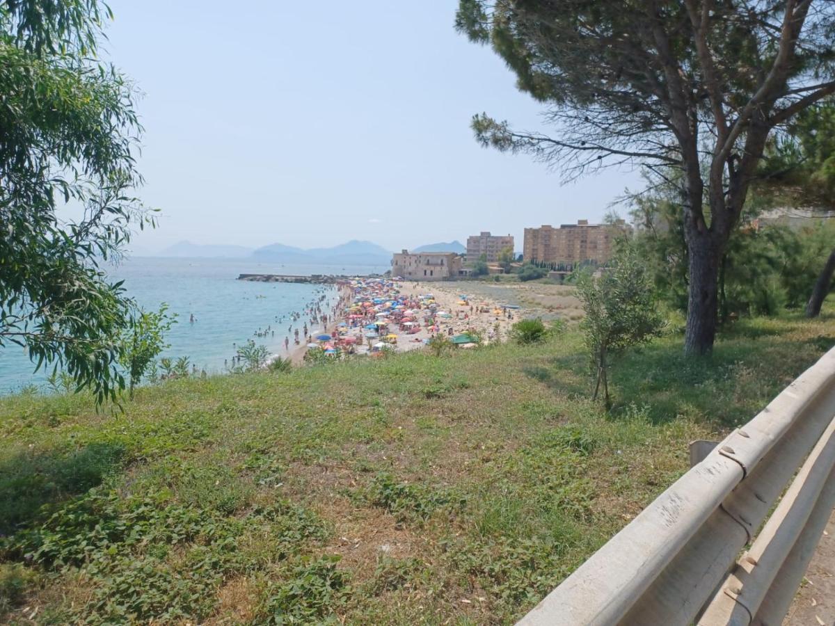 Giorgisa Apartment Palermo Bagian luar foto